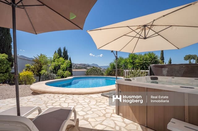 5 soveværelse Villa til salg i Dénia med swimmingpool - € 650.000 (Ref: 9800999)