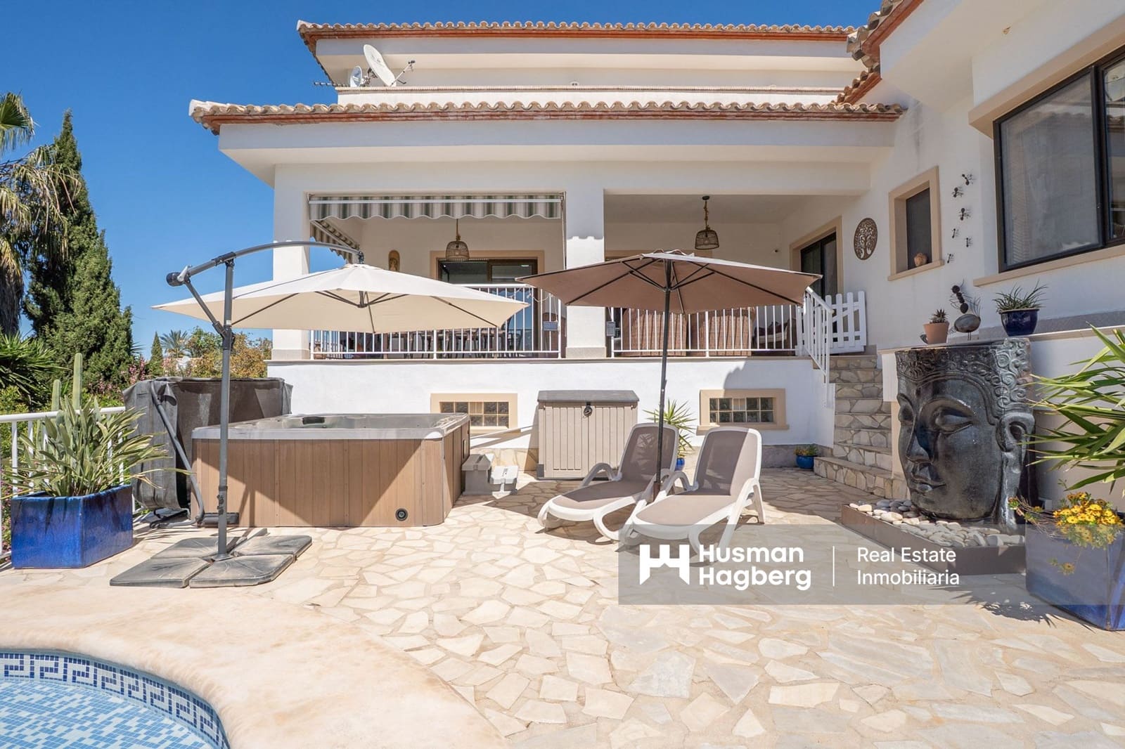 5 soveværelse Villa til salg i Denia med swimmingpool - € 650.000 (Ref: 9800999)