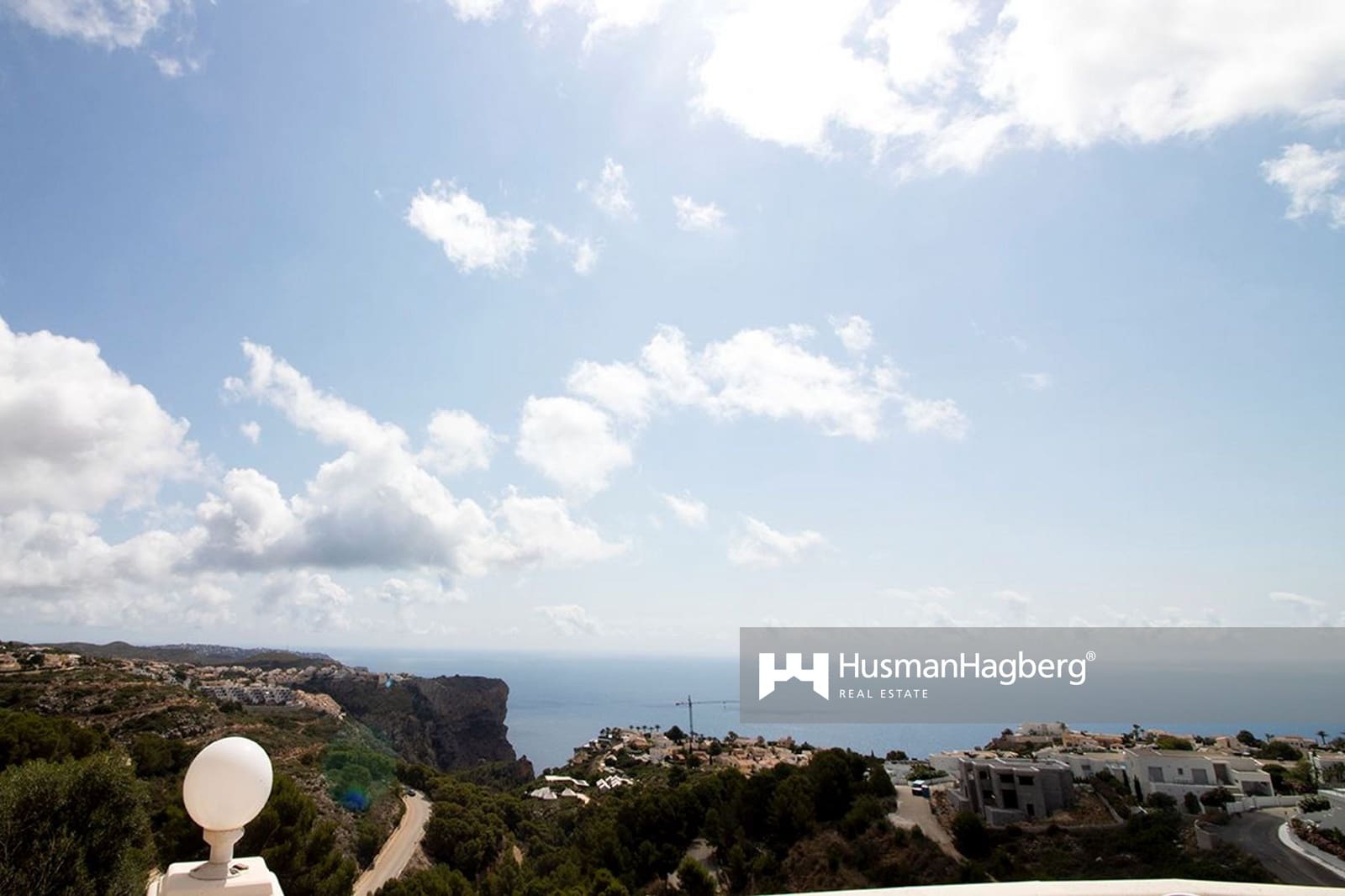 3 makuuhuone Huvila myytävänä paikassa Cumbre del Sol mukana uima-altaan - 695 000 € (Ref: 9805925)