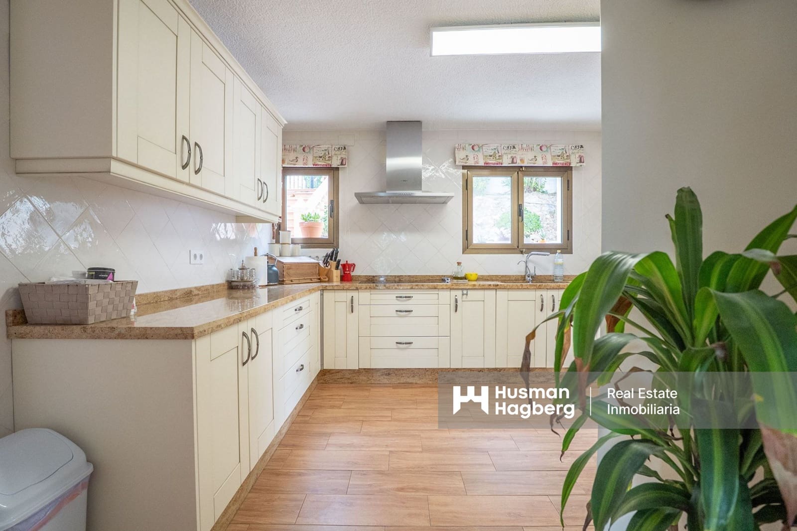 Chalet de 5 habitaciones en Javea / Xàbia en venta - 630.000 € (Ref: 9807478)