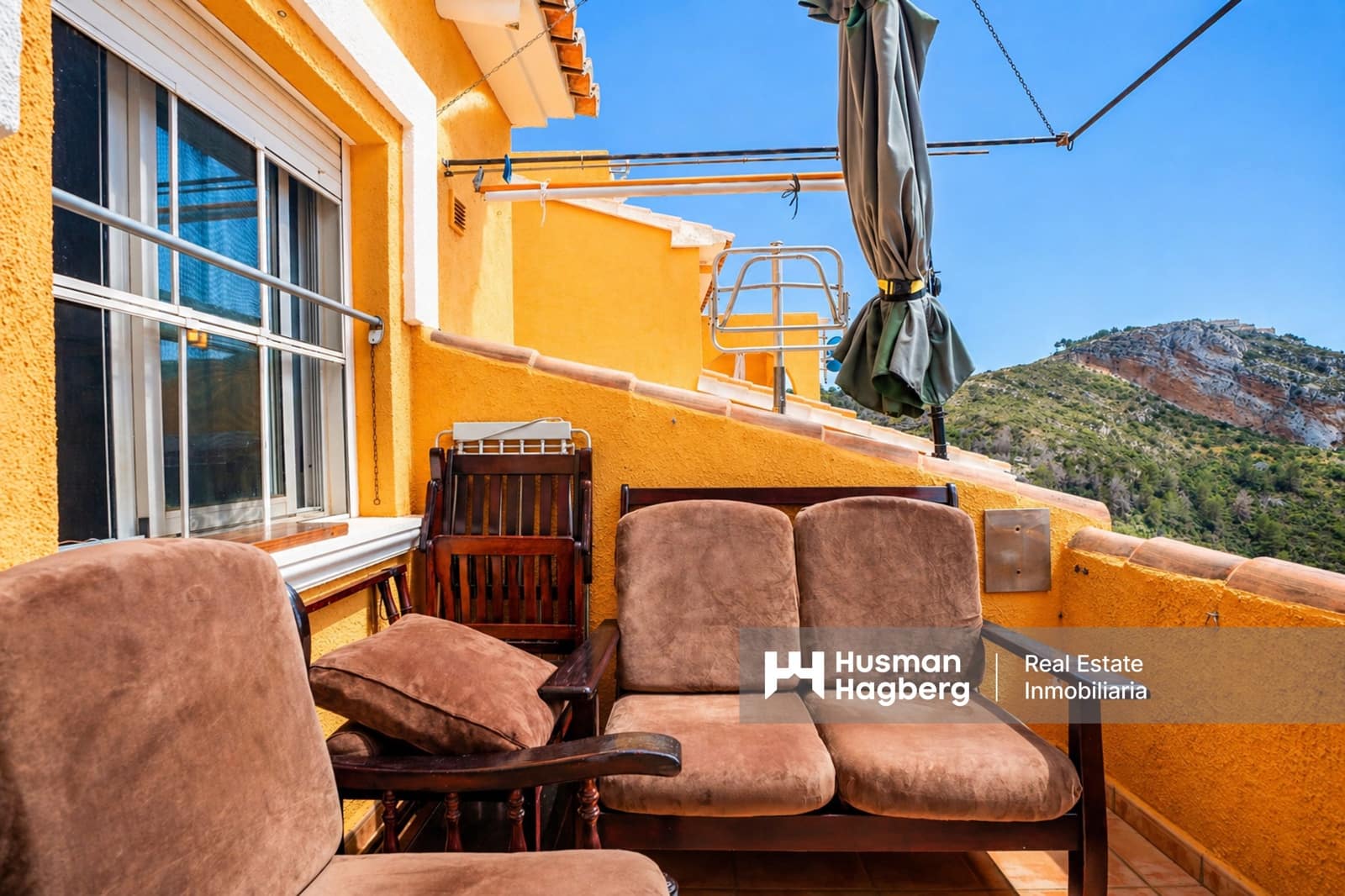 Chalet de 2 habitaciones en Cumbre del Sol en venta con piscina - 190.000 € (Ref: 9811032)