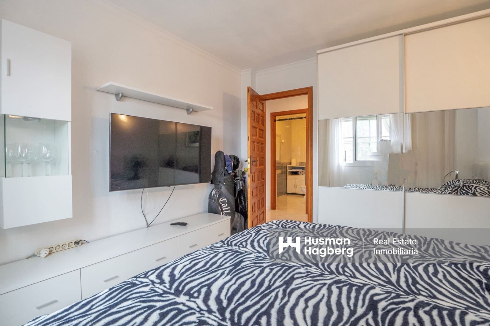 Chalet de 2 habitaciones en Cumbre del Sol en venta con piscina - 190.000 € (Ref: 9811032)