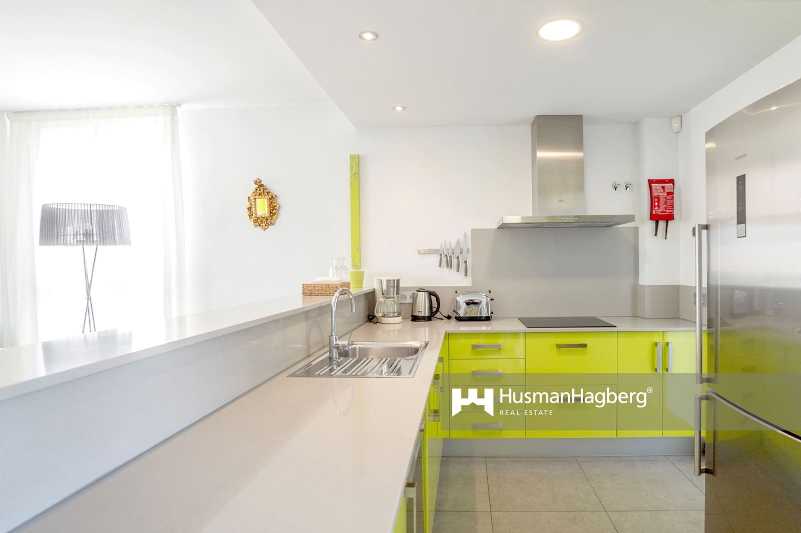 4 bedroom Townhouse for sale in Albir with pool - € 750,000 (Ref: 9814149)