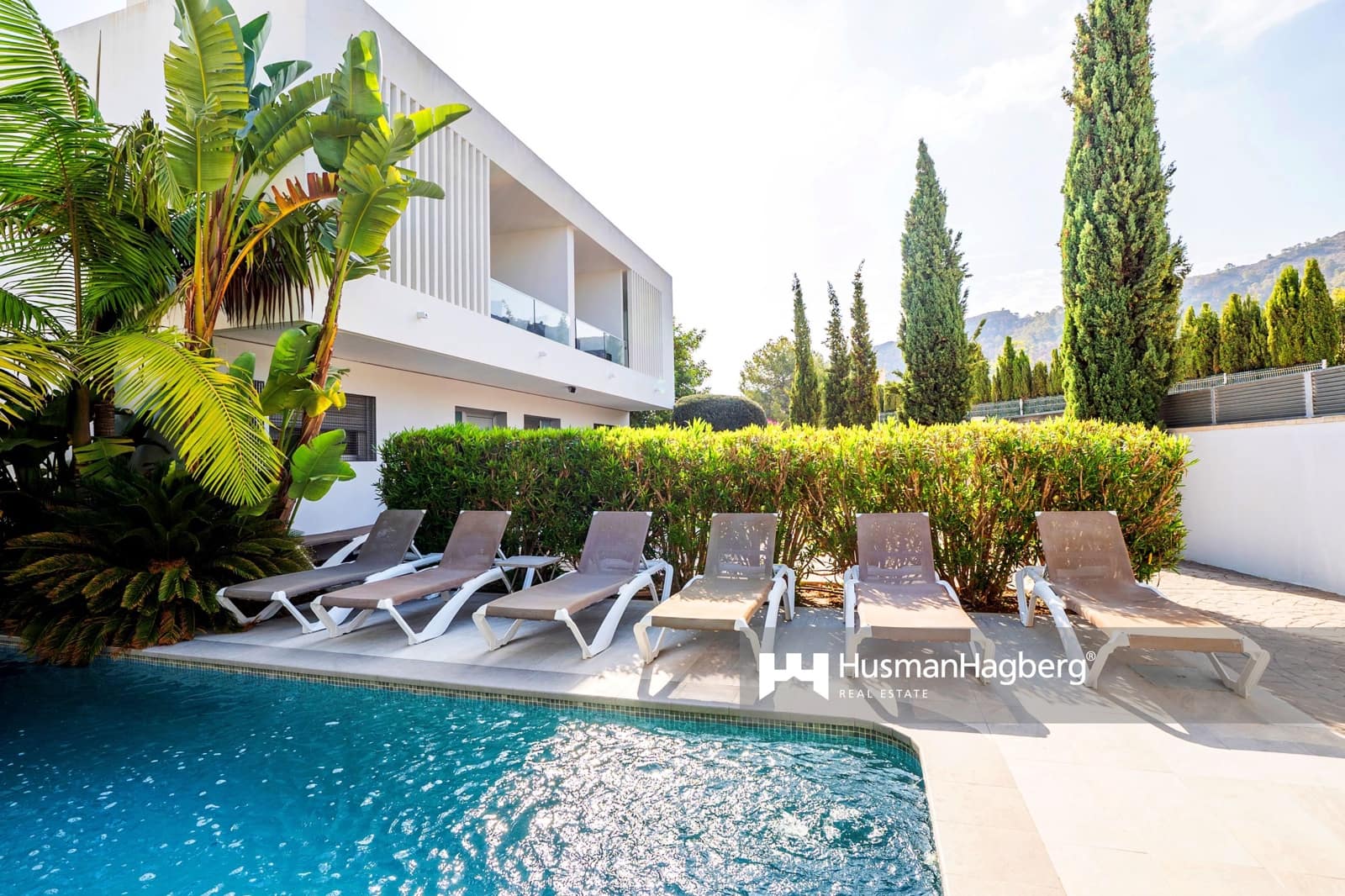 4 bedroom Townhouse for sale in Albir with pool - € 750,000 (Ref: 9814149)