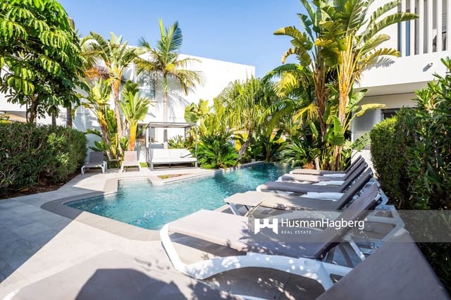 4 chambre Maison de Ville à vendre à Albir, Alfaz del Pi / L'Alfàs del Pi avec piscine - 760 000 € (Ref: 9815409)