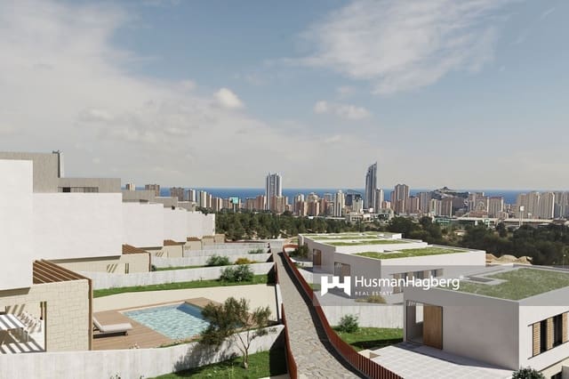 4 bedroom Villa for sale in Benidorm with pool - € 1,050,000 (Ref: 9816837)