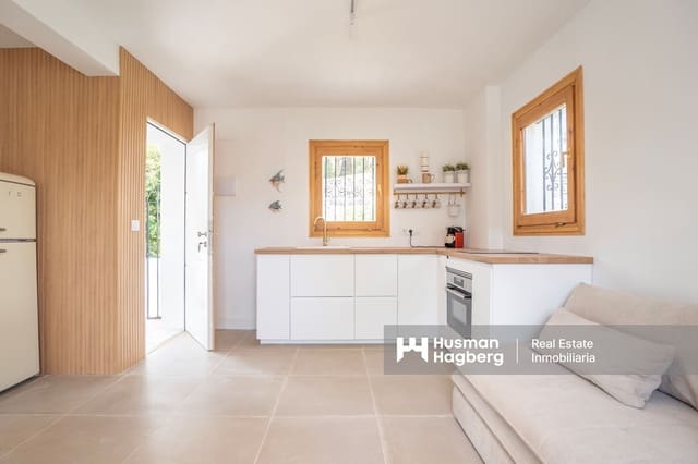 Chalet de 1 habitación en La Sella en venta con piscina - 210.000 € (Ref: 9819768)