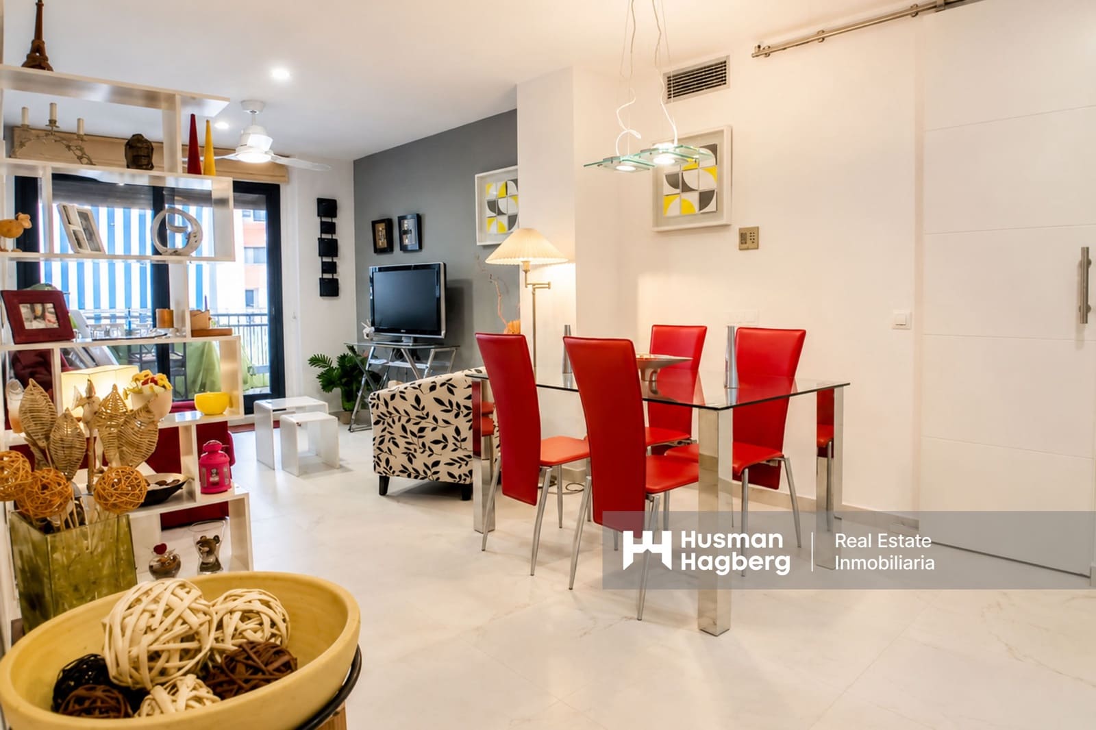 Chalet de 2 habitaciones en Dénia en venta con piscina - 405.000 € (Ref: 9821875)