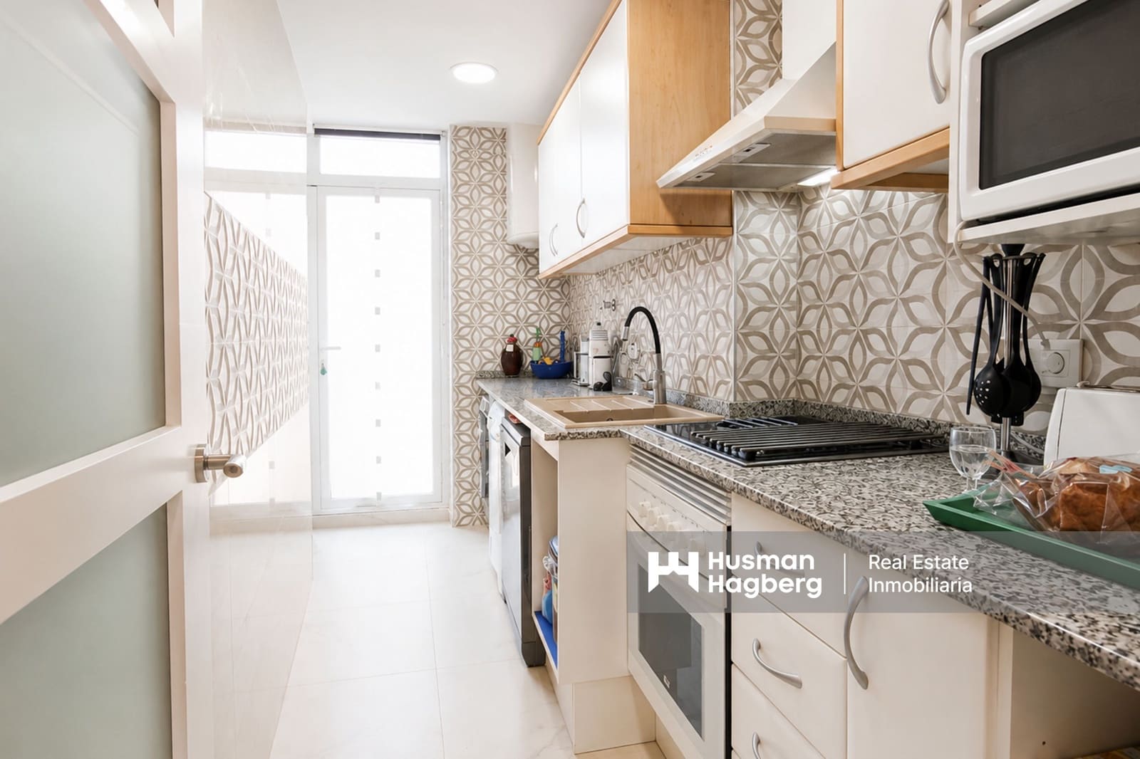 Chalet de 2 habitaciones en Dénia en venta con piscina - 405.000 € (Ref: 9821875)