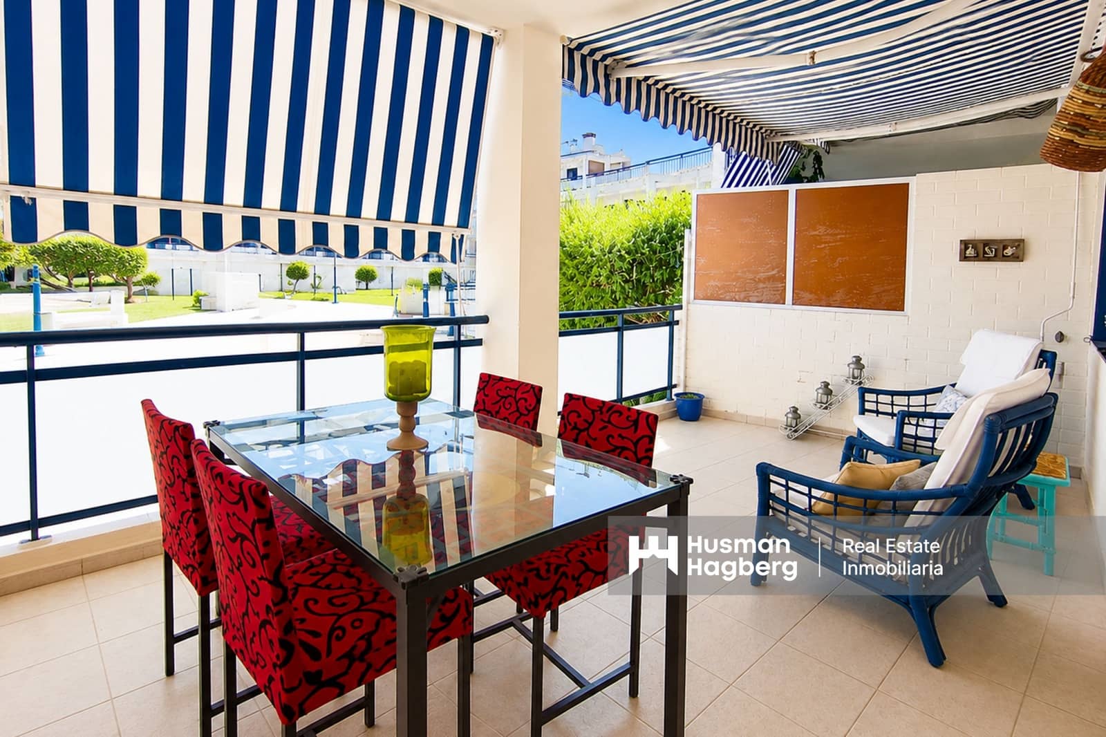 Chalet de 2 habitaciones en Dénia en venta con piscina - 405.000 € (Ref: 9821875)