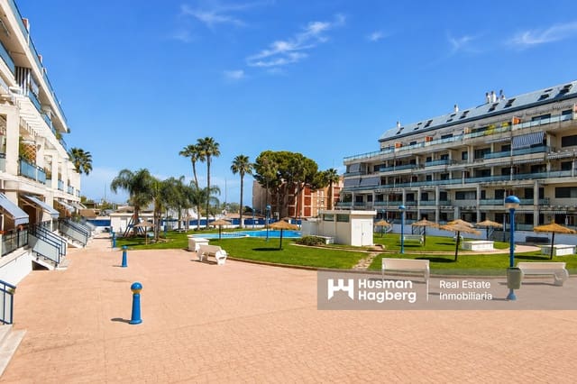 Chalet de 2 habitaciones en Dénia en venta con piscina - 405.000 € (Ref: 9821875)