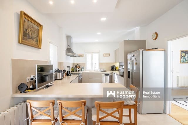 4 soveværelse Villa til salg i Altea la Vella, Altea med swimmingpool - € 1.295.000 (Ref: 9828195)