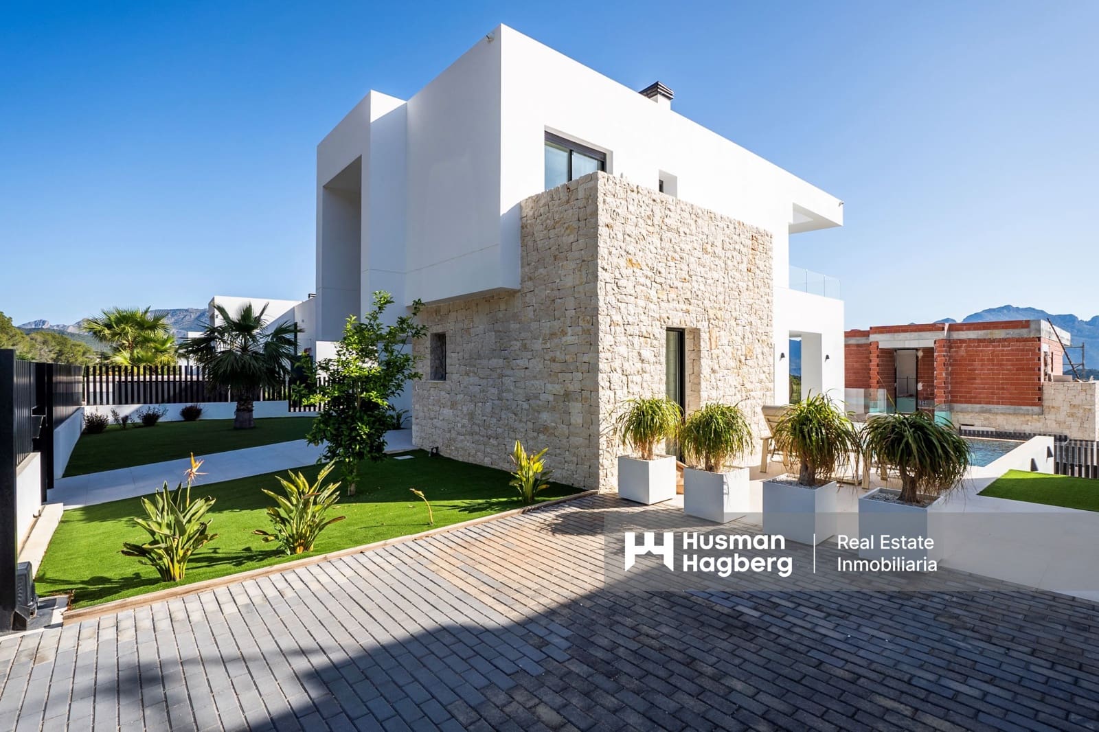 3 bedroom Villa for sale in Polop with pool - € 795,000 (Ref: 9830509)