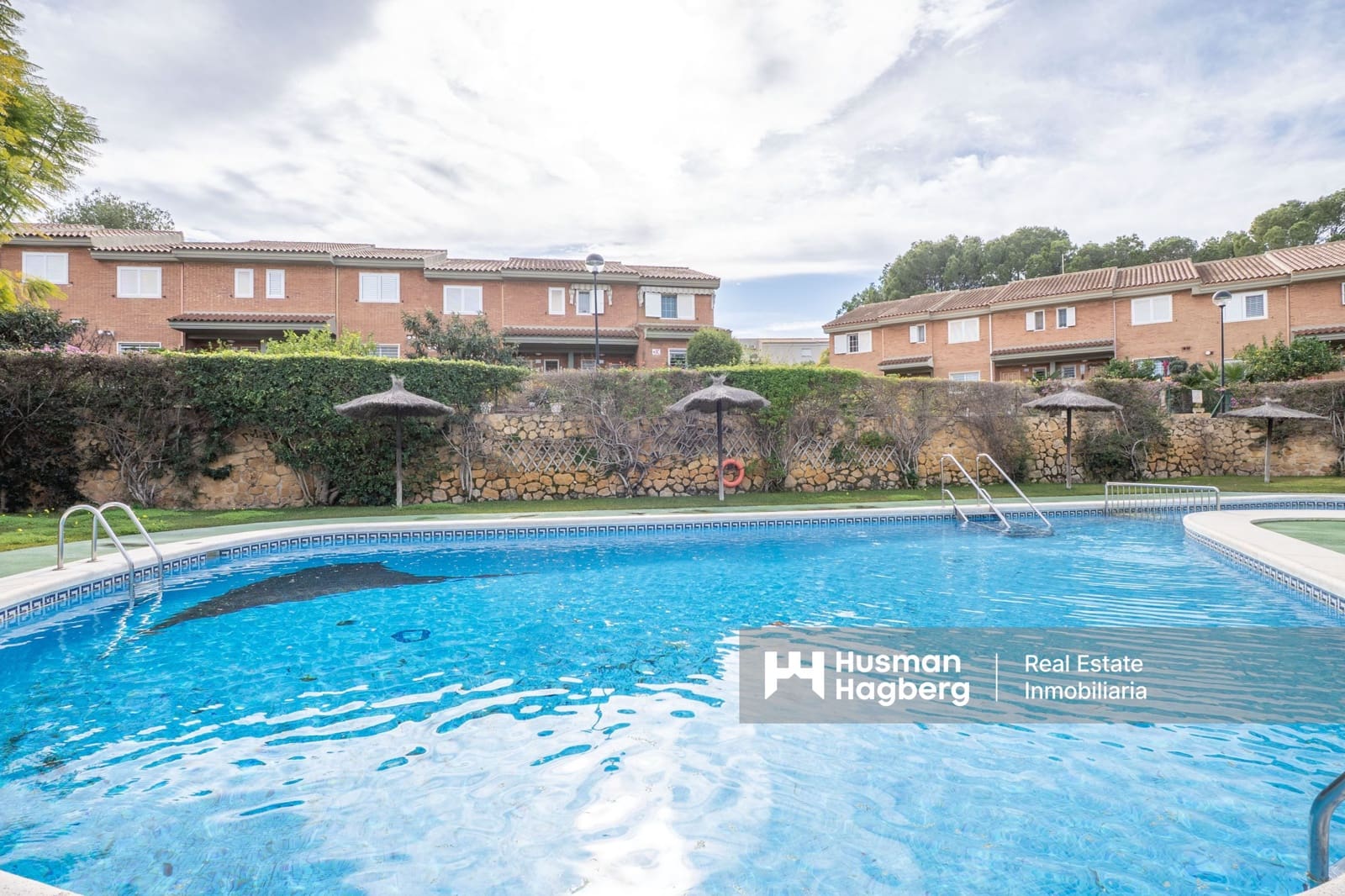 3 bedroom Townhouse for sale in Albir with pool - € 454,900 (Ref: 9850824)