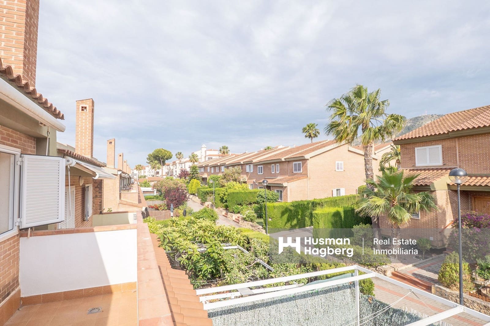 3 bedroom Townhouse for sale in Albir with pool - € 454,900 (Ref: 9850824)