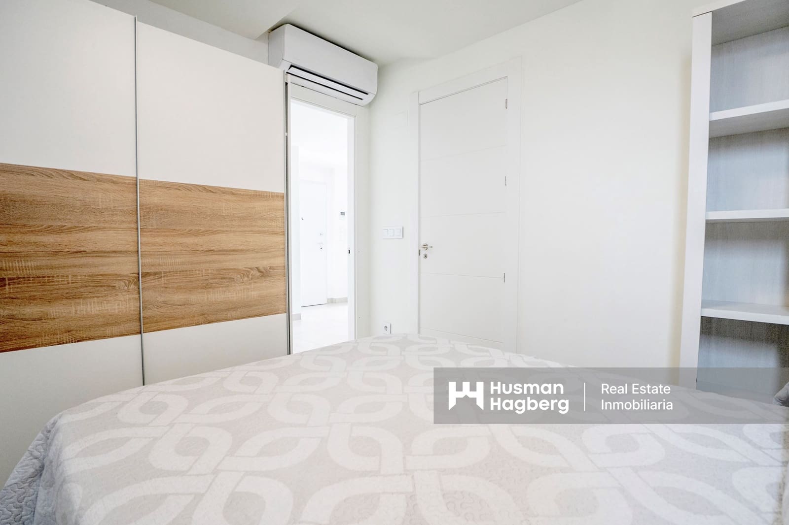 Apartamento de 2 habitaciones en Benidorm en venta con piscina - 308.000 € (Ref: 9866505)