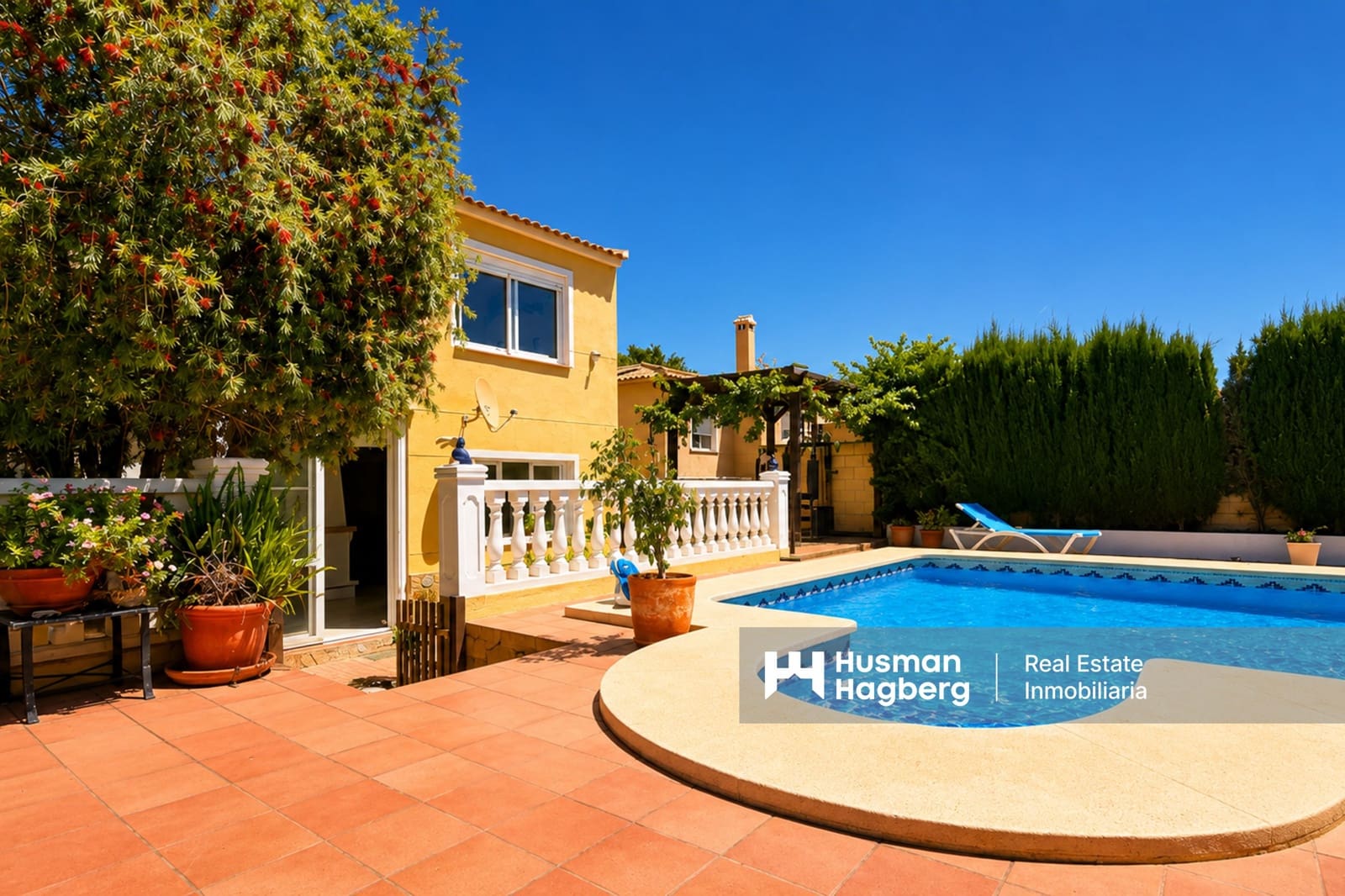 4 bedroom Villa for sale in La Nucia with pool - € 565,000 (Ref: 9870547)