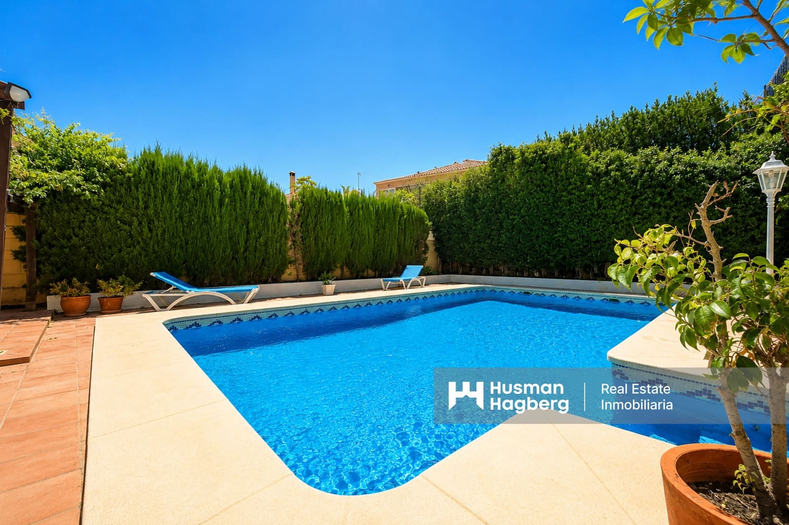 4 bedroom Villa for sale in La Nucia with pool - € 565,000 (Ref: 9870547)