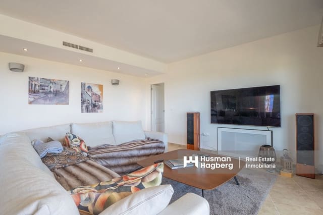 3 slaapkamer Villa te koop in Altea met zwembad - € 750.000 (Ref: 9909897)