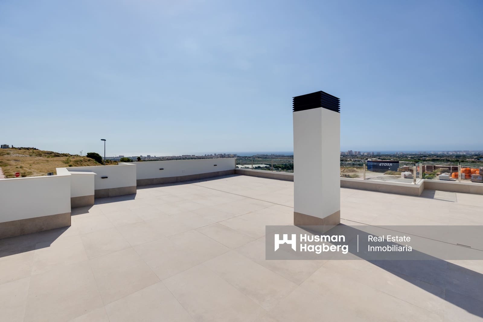 3 soverom Villa til salgs i El Campello med svømmebasseng - € 570 000 (Ref: 9909913)