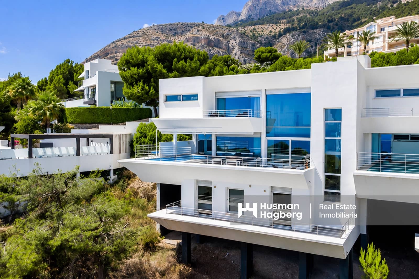 6 bedroom Villa for sale in Altea with pool - € 1,400,000 (Ref: 9917707)