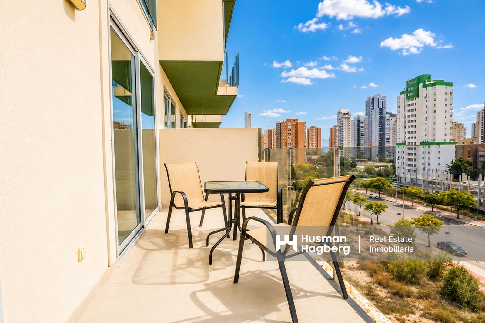 2 bedroom Villa for sale in Benidorm with pool - € 295,000 (Ref: 9926626)