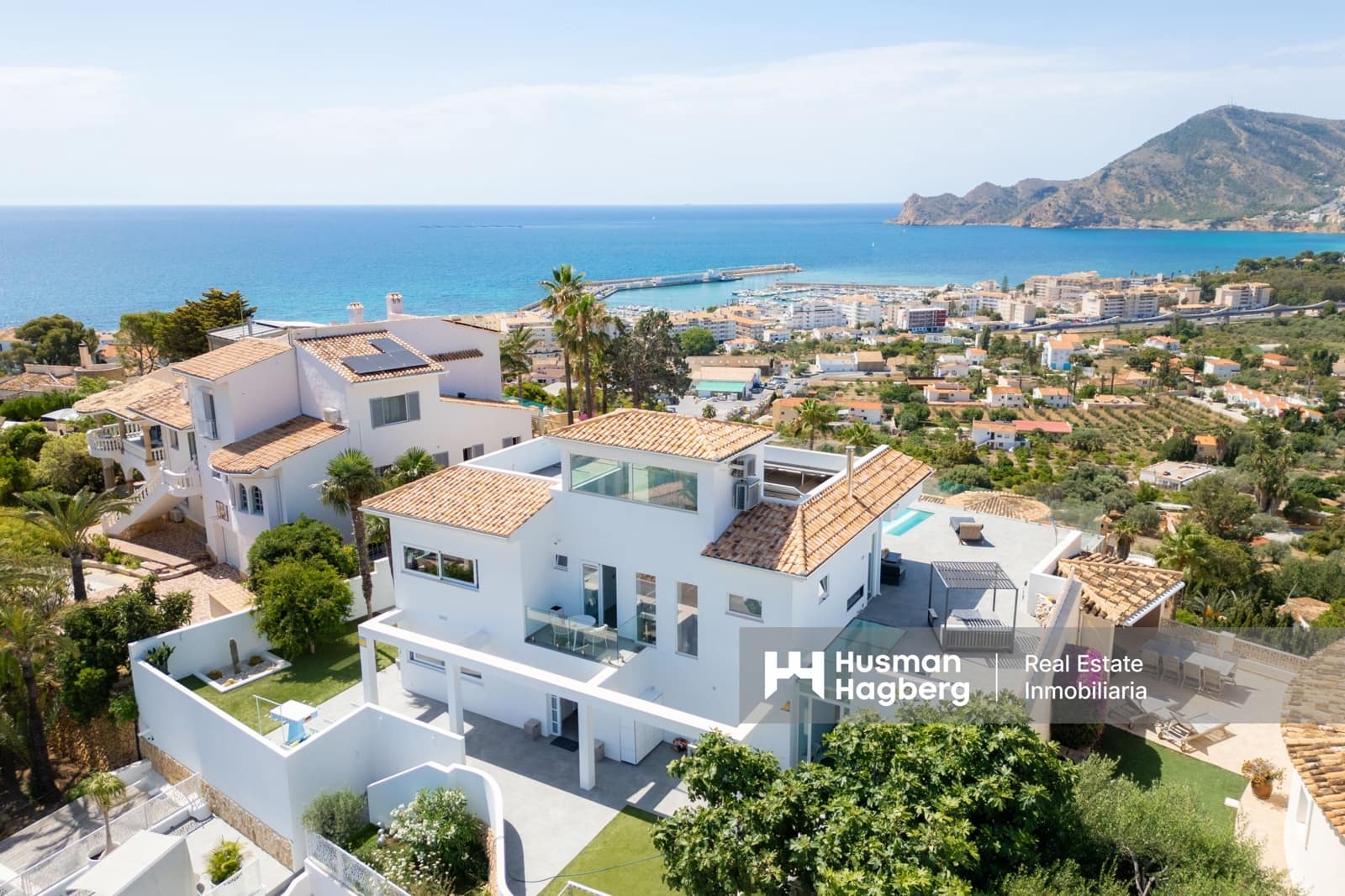 3 bedroom Villa for sale in Altea with pool - € 2,675,000 (Ref: 9931208)