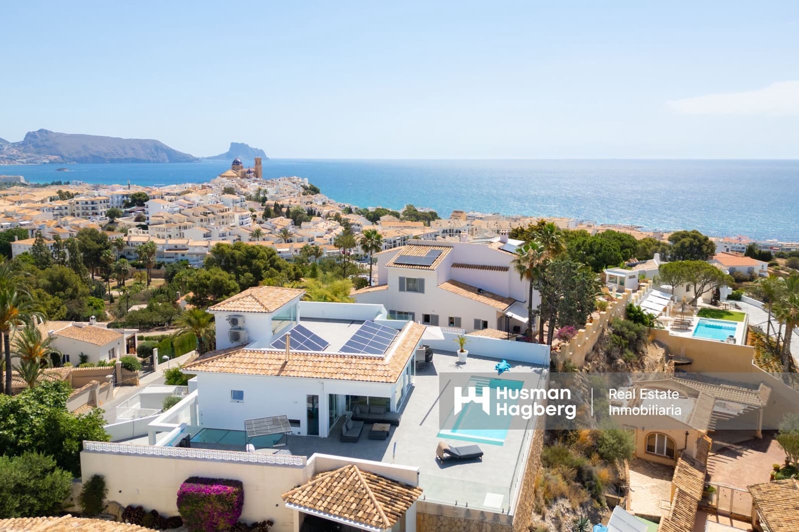 3 bedroom Villa for sale in Altea with pool - € 2,675,000 (Ref: 9931208)