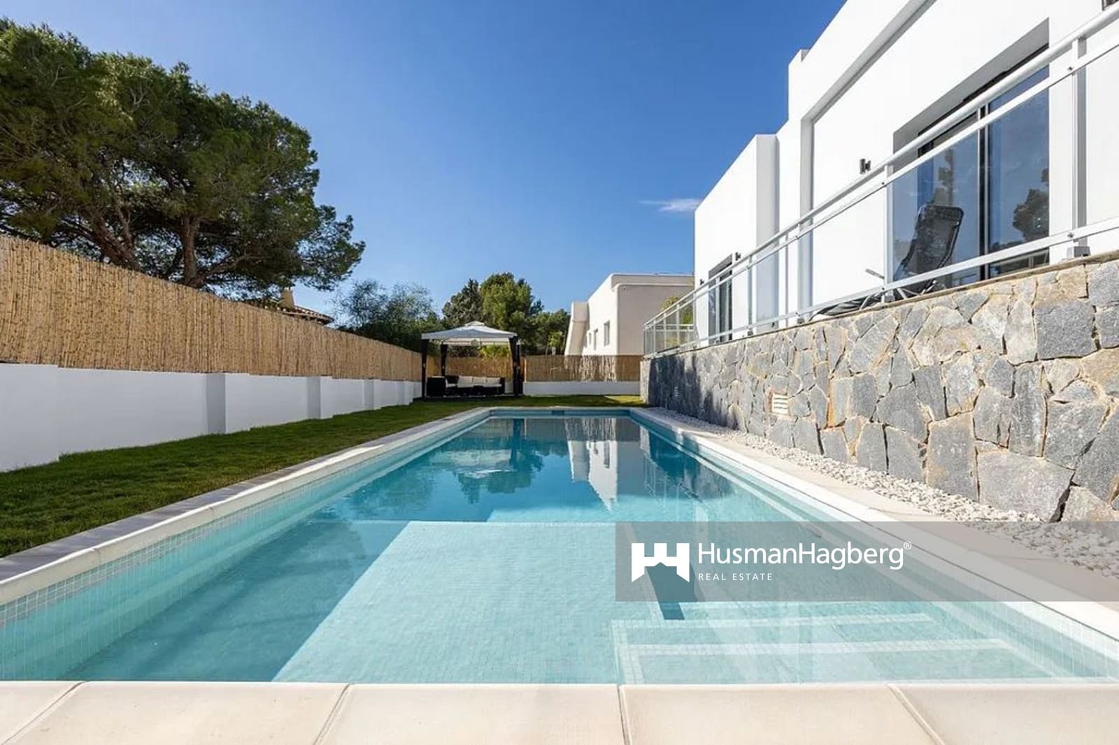 4 soveværelse Villa til salg i Altea med swimmingpool - € 949.000 (Ref: 9931210)