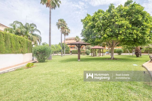 3 quarto Apartamento para venda em El Puerto, Dénia com piscina - 605 000 € (Ref: 9932701)