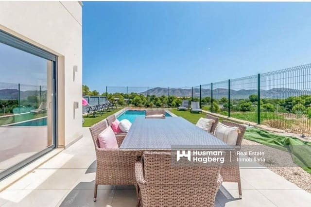 3 slaapkamer Villa te koop in Escandinavia - Cautivador, Alfaz del Pi / L'Alfàs del Pi met zwembad - € 549.000 (Ref: 9959012)