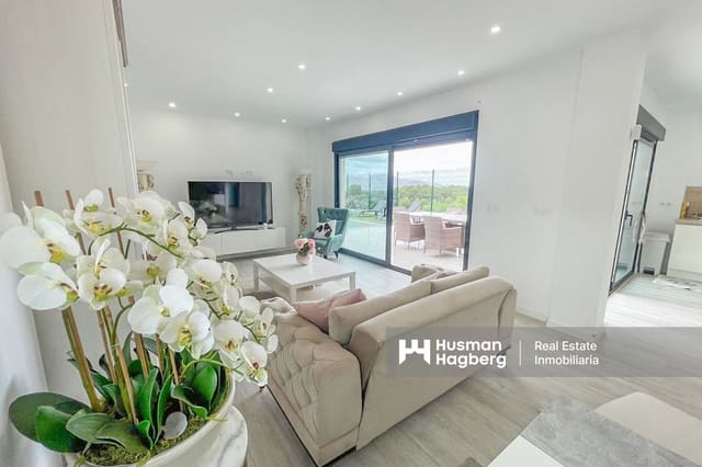 3 slaapkamer Villa te koop in Escandinavia - Cautivador, Alfaz del Pi / L'Alfàs del Pi met zwembad - € 549.000 (Ref: 9959012)