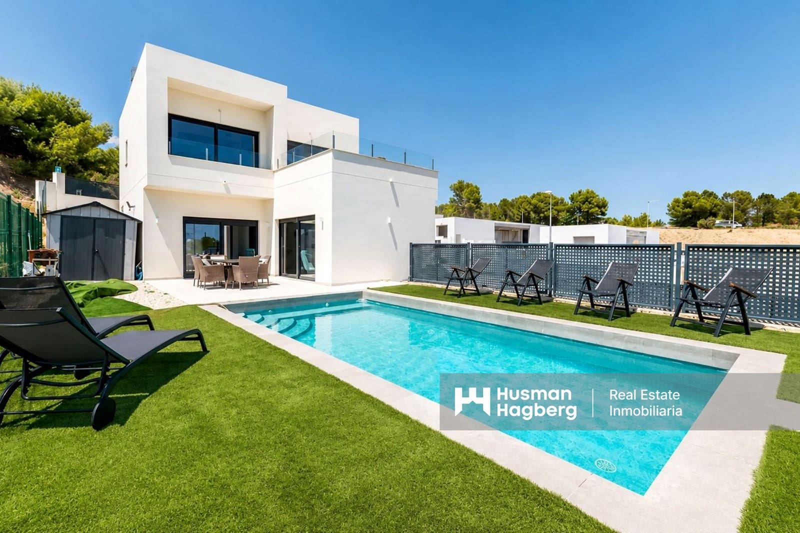 3 bedroom Villa for sale in Alfaz del Pi / L'Alfas del Pi with pool - € 549,000 (Ref: 9959012)