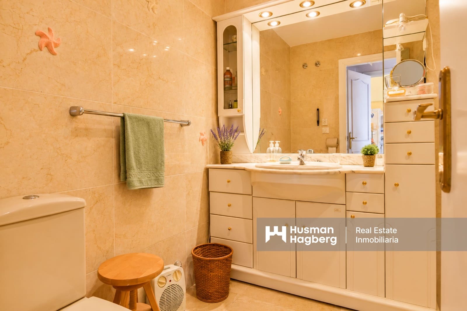 3 bedroom Apartment for sale in Altea with pool - € 620,000 (Ref: 9961882)