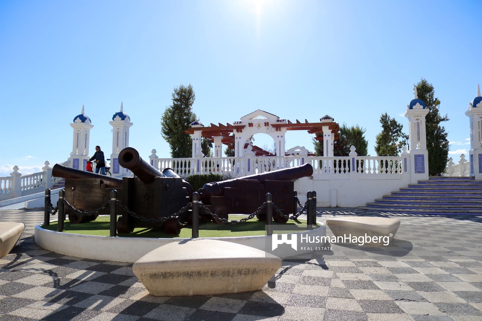 Apartamento de 2 habitaciones en Benidorm en venta con piscina - 399.900 € (Ref: 9961883)