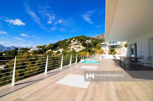 3 sypialnia Willa na sprzedaż w Altea z basenem - 1 750 000 € (Ref: 9961891)