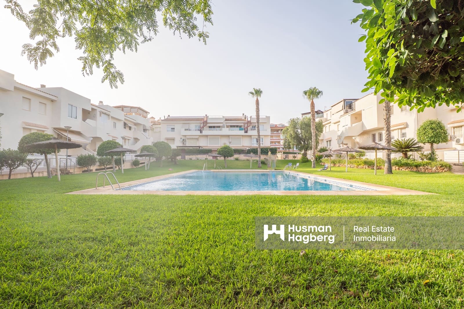 3 bedroom Apartment for sale in La Villajoyosa / Vila Joiosa with pool - € 550,000 (Ref: 9964581)