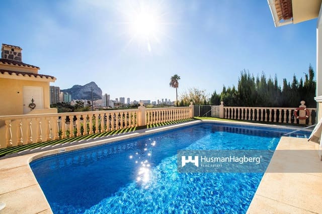 3 sypialnia Willa na sprzedaż w Calpe / Calp z basenem - 725 000 € (Ref: 9968050)