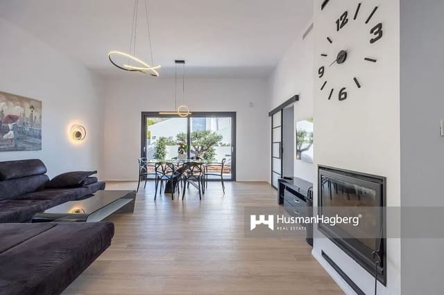 4 soverom Villa til salgs i Altea med svømmebasseng - € 949 000 (Ref: 9969151)
