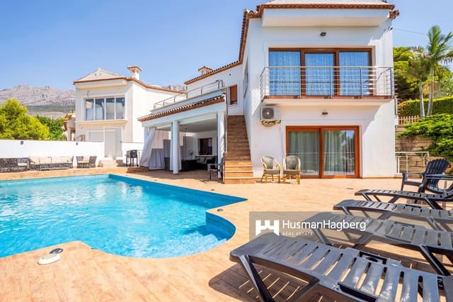 7 bedroom Villa for sale in Altea with pool - € 1,999,000 (Ref: 9972758)