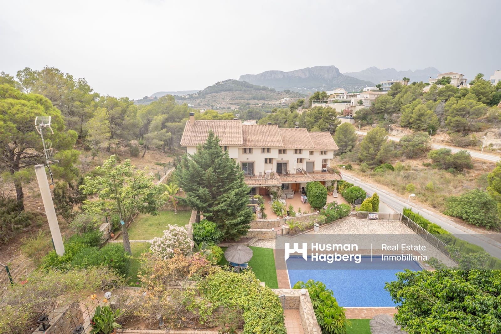 Hus till salu i Calpe / Calp med pool - 699 000 € (Ref: 9974554)