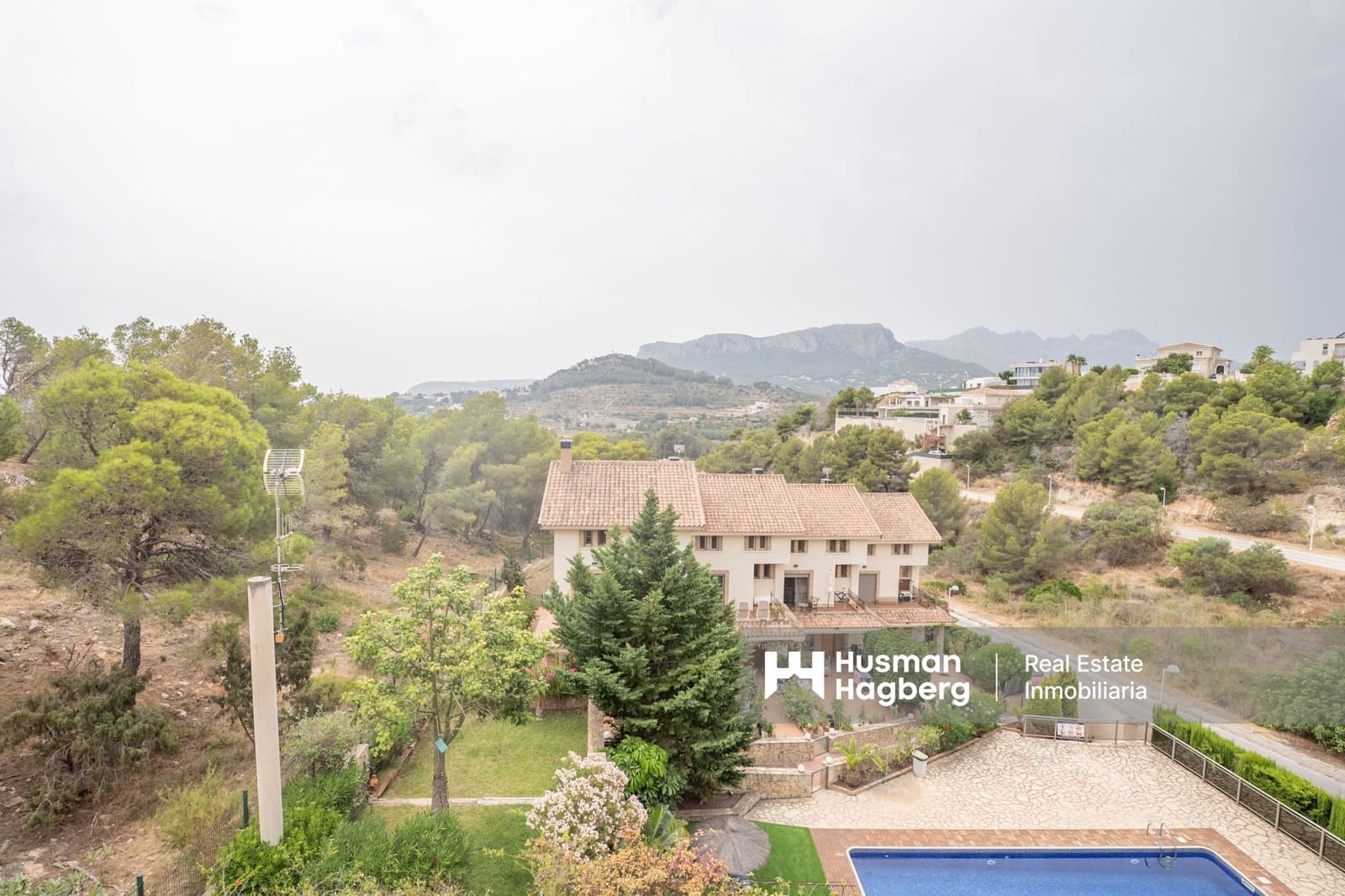 Hus till salu i Calpe / Calp med pool - 699 000 € (Ref: 9974554)