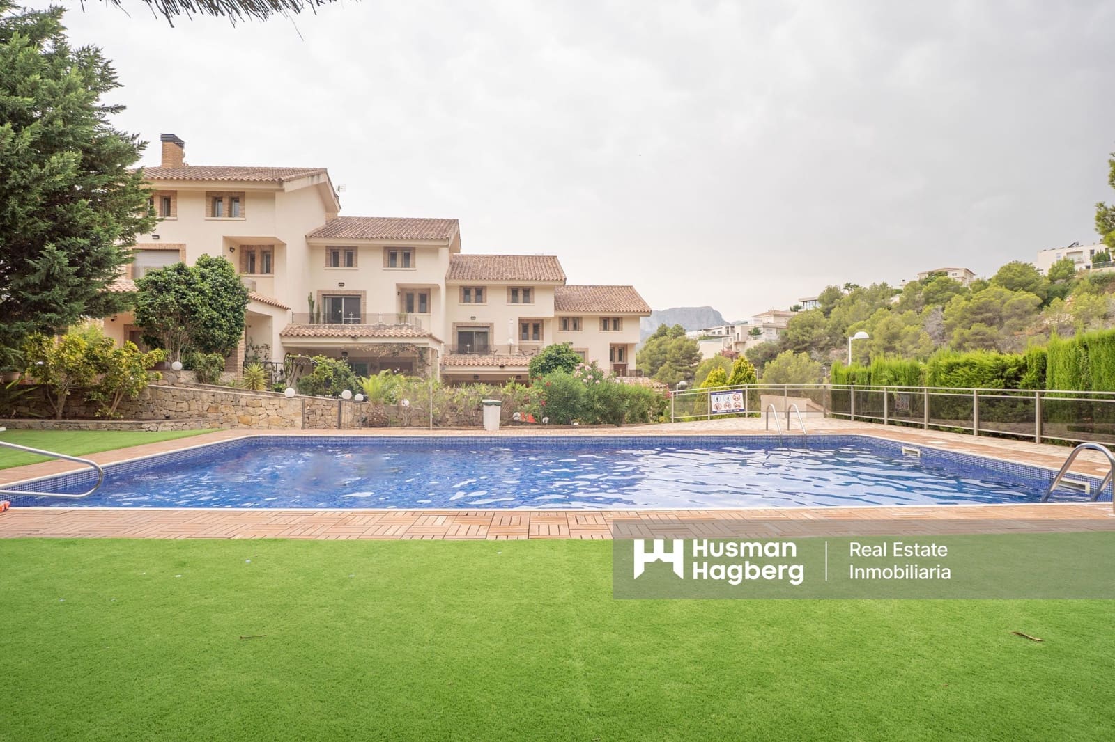 Hus till salu i Calpe / Calp med pool - 699 000 € (Ref: 9974554)