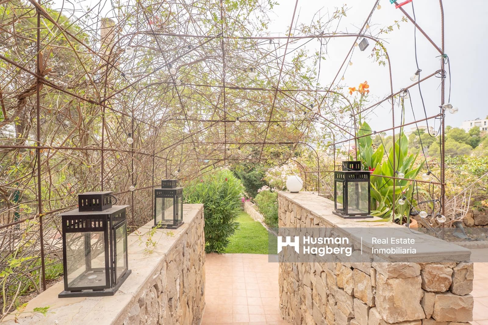 Hus till salu i Calpe / Calp med pool - 699 000 € (Ref: 9974554)