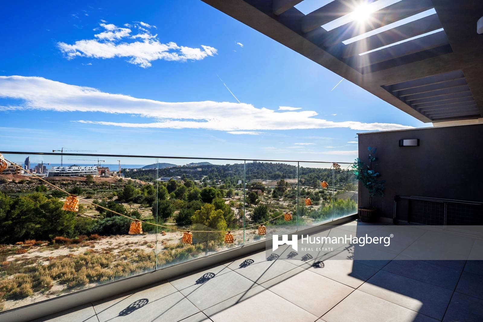 2 soverom Leilighet til salgs i Benidorm med svømmebasseng - € 345 000 (Ref: 9974558)