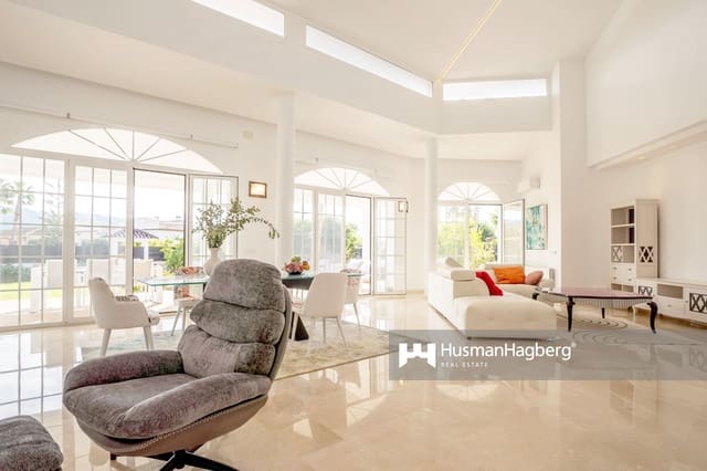5 soveværelse Villa til salg i Pueblo - Urbanizaciones, Alfaz del Pi / L'Alfàs del Pi med swimmingpool - € 1.600.000 (Ref: 9974559)