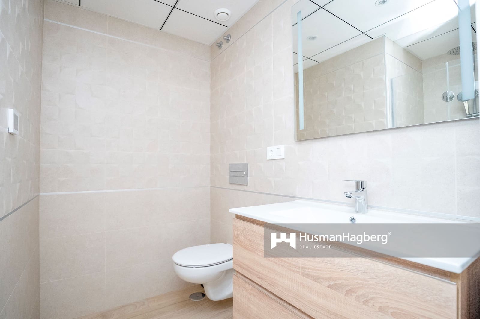 Apartamento de 2 habitaciones en Benidorm en venta con piscina - 355.000 € (Ref: 9974566)