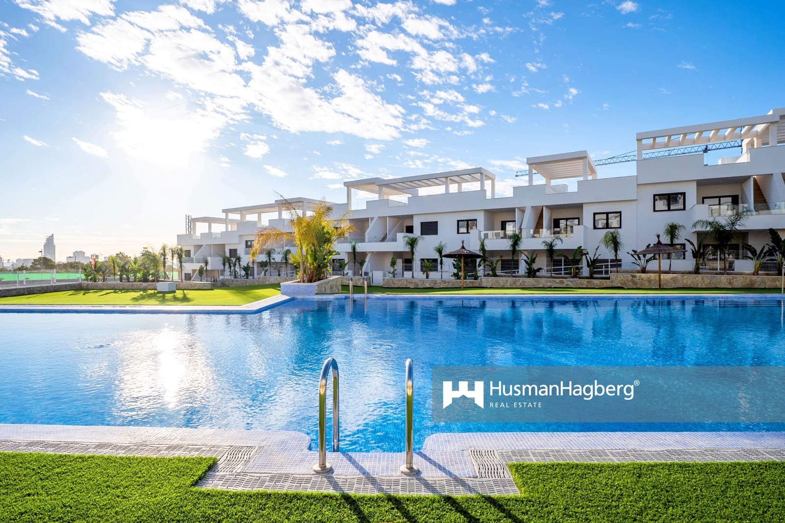 Apartamento de 2 habitaciones en Benidorm en venta con piscina - 355.000 € (Ref: 9974566)