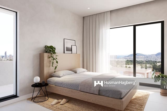 Chalet de 3 habitaciones en Benidorm en venta con piscina - 760.000 € (Ref: 9974567)