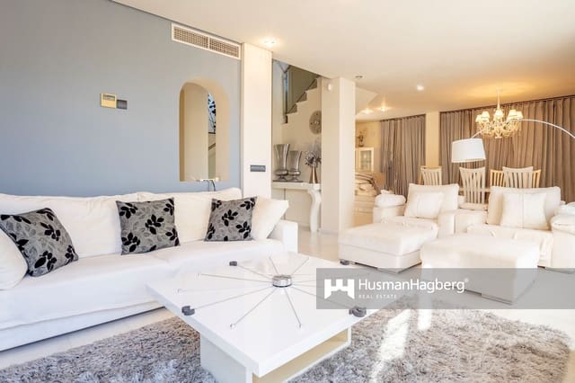 4 soverom Villa til salgs i Benidorm med svømmebasseng - € 770 000 (Ref: 9976706)